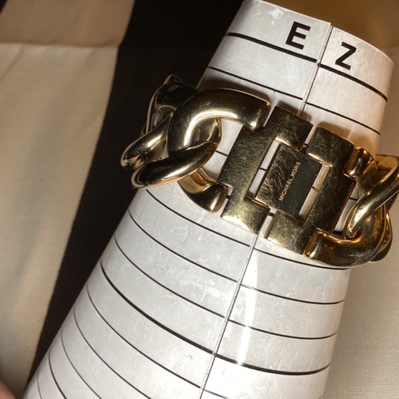 Michael Kors Runway Gold-tone Twist Chain Band Women's Watch MK3161 - Picture 4 of 11